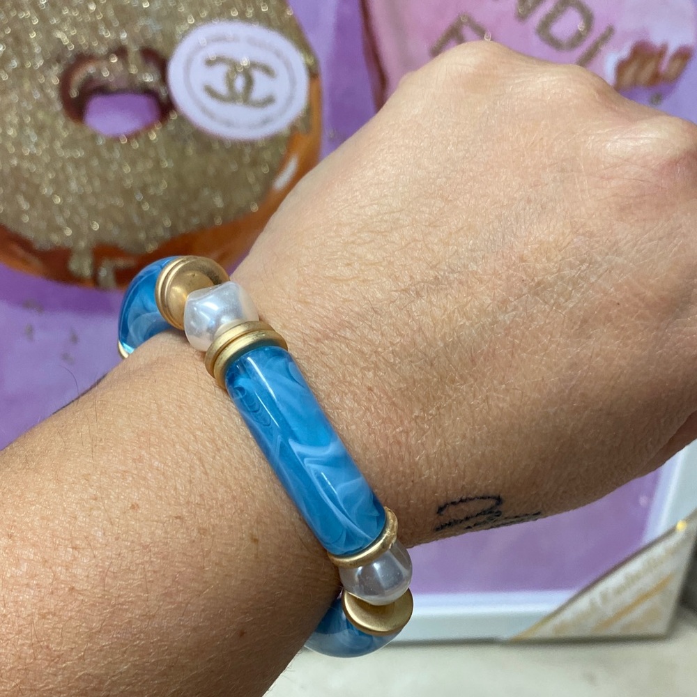 Marble Resin and Gold Accent Bracelet NEW